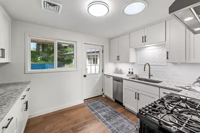 9024 Prentice Avenue, Gig Harbor, WA 98332 - Photo 11