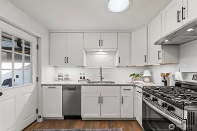 9024 Prentice Avenue, Gig Harbor, WA 98332 - Photo 13