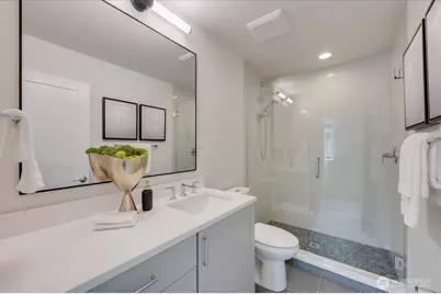 13542 39th Avenue NE #B, Seattle, WA 98125 - Photo 9
