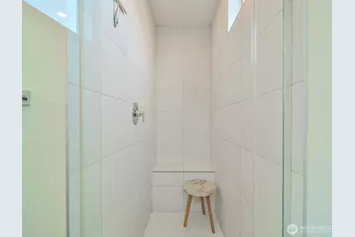 6539 4th Avenue NE #B, Seattle, WA 98115 - Photo 13