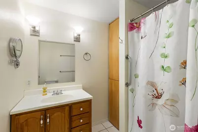 7606 Sandy Way NE, Poulsbo, WA 98370 - Photo 9