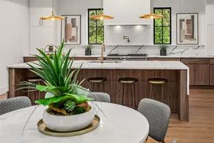 1009 102nd Pl SE, Bellevue, WA 98004 - Photo 7