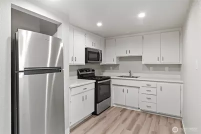 4809 S 252nd Place, Kent, WA 98032 - Photo 5