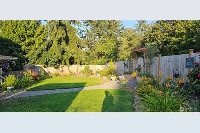 20016 127th Street Ct E, Bonney Lake, WA 98391 - Photo 33