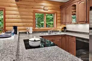 7472 Glacier Springs Dr, Glacier, WA 98244 - Photo 13