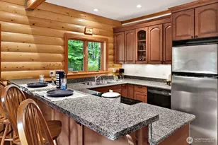 7472 Glacier Springs Dr, Glacier, WA 98244 - Photo 11