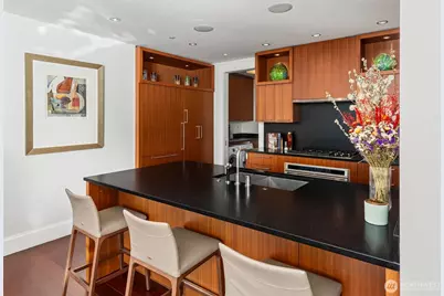 1521 2nd Avenue #2004, Seattle, WA 98101 - Photo 7