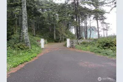 29 Golden Lane, Pacific Beach, WA 98571 - Photo 7