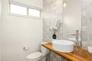 2605 NW 64th St, Seattle, WA 98107 - Photo 13