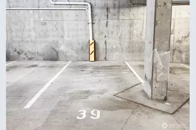 1000 Aurora Avenue N #409, Seattle, WA 98109 - Photo 35