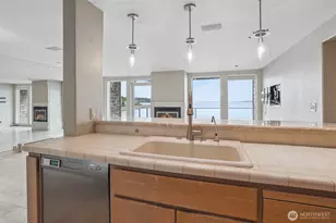 3717 Beach Dr SW, Seattle, WA 98116 - Photo 17