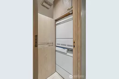 3717 Beach Drive SW #214, Seattle, WA 98116 - Photo 29