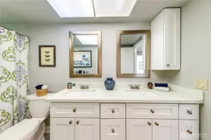 625 215th St SW, Bothell, WA 98021 - Photo 13