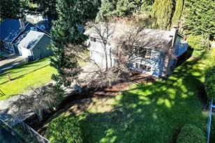 625 215th St SW, Bothell, WA 98021 - Photo 31