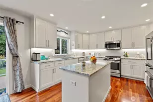 1057 Cascade Ln, Camano Island, WA 98282 - Photo 9