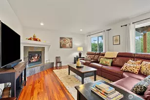 1057 Cascade Ln, Camano Island, WA 98282 - Photo 7