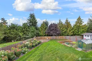 1057 Cascade Ln, Camano Island, WA 98282 - Photo 33