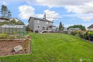 1057 Cascade Ln, Camano Island, WA 98282 - Photo 29