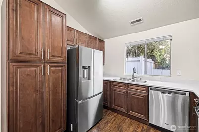 9103 183rd Avenue NE, Redmond, WA 98052 - Photo 5