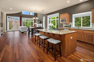 2200 NE Newton Ln, Issaquah, WA 98029 - Photo 3