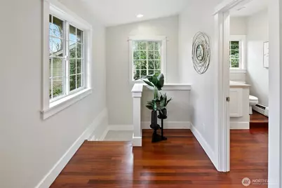 10723 24th Avenue NE, Seattle, WA 98125 - Photo 17