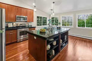 10723 24th Ave NE, Seattle, WA 98125 - Photo 13