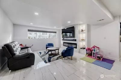 17606 Larch Way, Lynnwood, WA 98037 - Photo 15