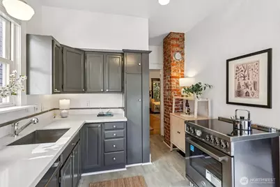 2419 2nd Avenue W, Seattle, WA 98119 - Photo 9