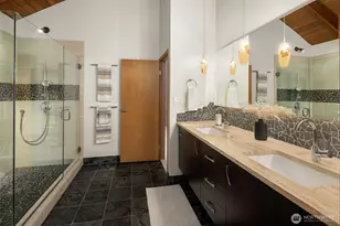 13525 NE 50th St, Bellevue, WA 98005 - Photo 25