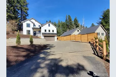 511 W 2nd Street, Cle Elum, WA 98922 - Photo 1