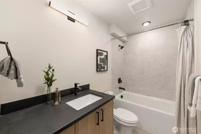 1110 B 34th Avenue, Seattle, WA 98122 - Photo 15