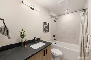 1110 B 34th Ave, Seattle, WA 98122 - Photo 15