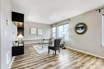 10511 Midvale Avenue N #302, Seattle, WA 98133 - Photo 5