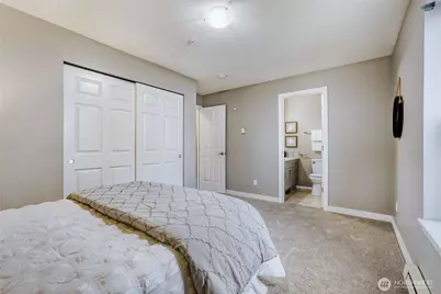 10511 Midvale Avenue N #302, Seattle, WA 98133 - Photo 17