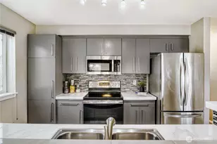 10511 Midvale Ave N, Seattle, WA 98133 - Photo 9