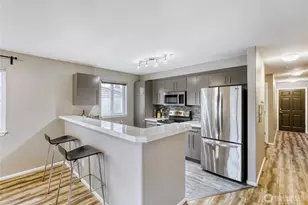 10511 Midvale Ave N, Seattle, WA 98133 - Photo 7