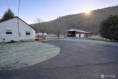 147 Bramlett Road, Waitsburg, WA 99361 - Photo 3
