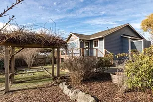 670 El Prado Ave, Coupeville, WA 98239 - Photo 31