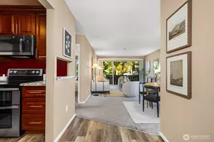 4823 180th St SW, Lynnwood, WA 98037 - Photo 5