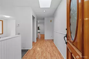 633 NW Cathlamet Dr, Oak Harbor, WA 98277 - Photo 3