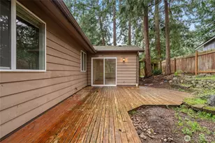 633 NW Cathlamet Dr, Oak Harbor, WA 98277 - Photo 31