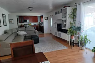 9453 Palatine Ave N, Seattle, WA 98103 - Photo 5