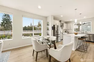 3702 W Mukilteo Blvd, Everett, WA 98203 - Photo 3