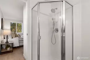 12760 NE 10th Pl, Bellevue, WA 98005 - Photo 25