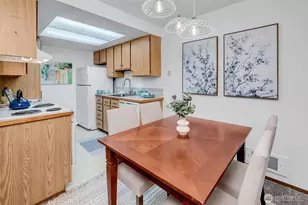 7520 208th St SW, Edmonds, WA 98026 - Photo 13