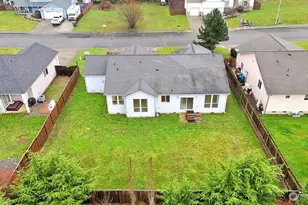 822 Madeline St, Port Angeles, WA 98363 - Photo 3