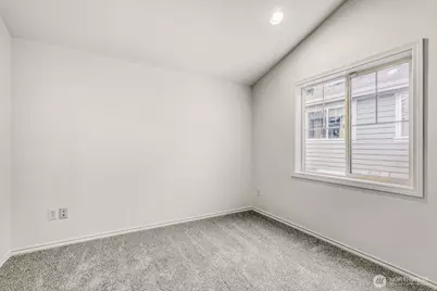 12323 10th Place NE #C, Seattle, WA 98125 - Photo 15