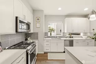 1930 NW Riva Ln, Issaquah, WA 98027 - Photo 11