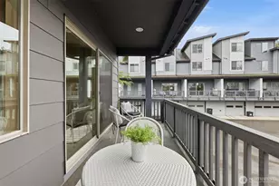 1930 NW Riva Ln, Issaquah, WA 98027 - Photo 9