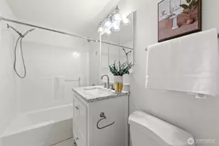 12049 NE 97th St, Kirkland, WA 98033 - Photo 23